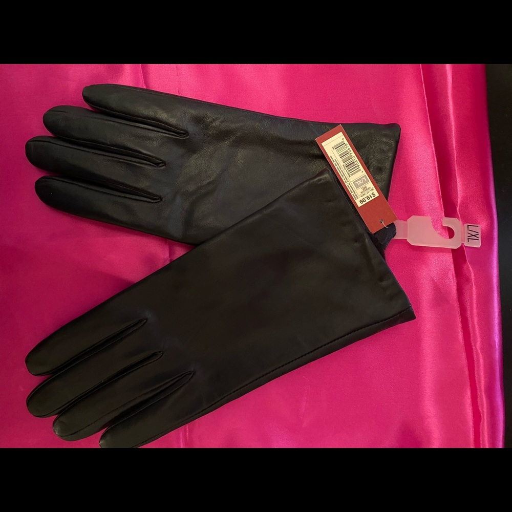 Black gloves